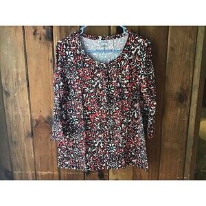 Madison Red Floral Top Size M Casual 3/4 Sleeve Round Neck